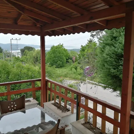 Beyazev Butik Masukiye Hotel *